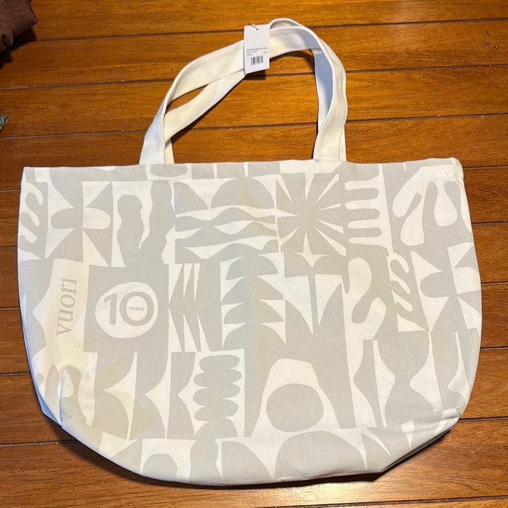 Vuori Cream Artistic Large Tote Bag